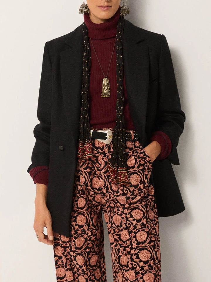 Anna Blazer - Le Marais Noir - MAISON HOTEL